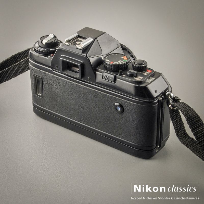 Nikon F301 with lens 50/1,8 AIS