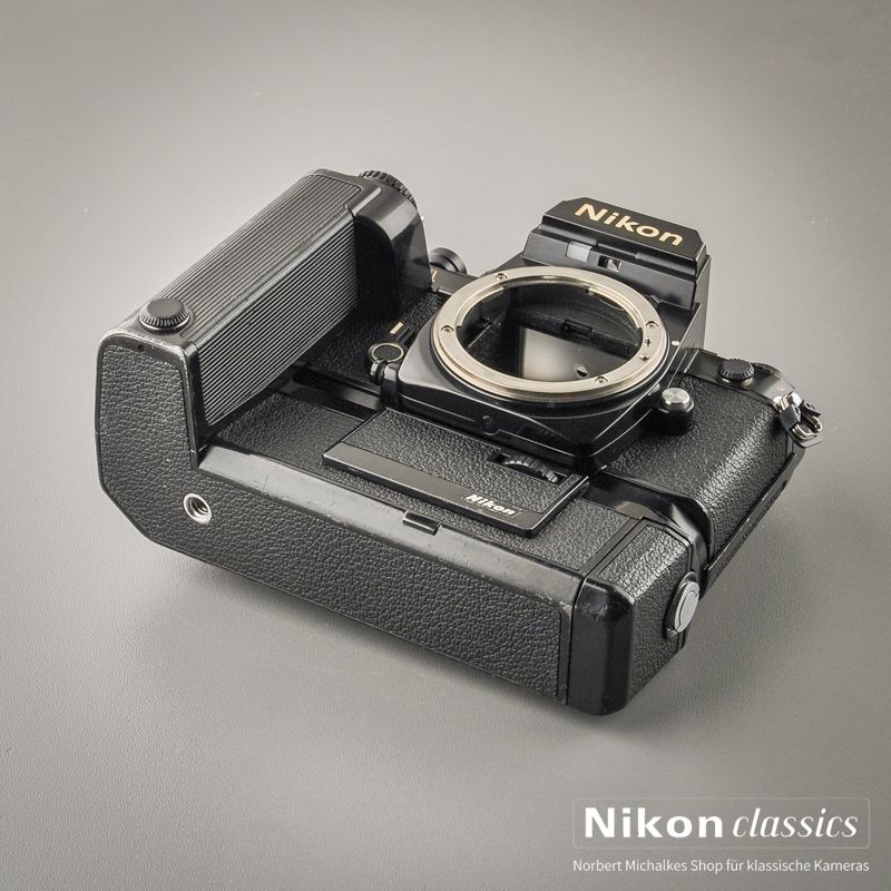Nikon FA black with MD-15 (Condition AB)