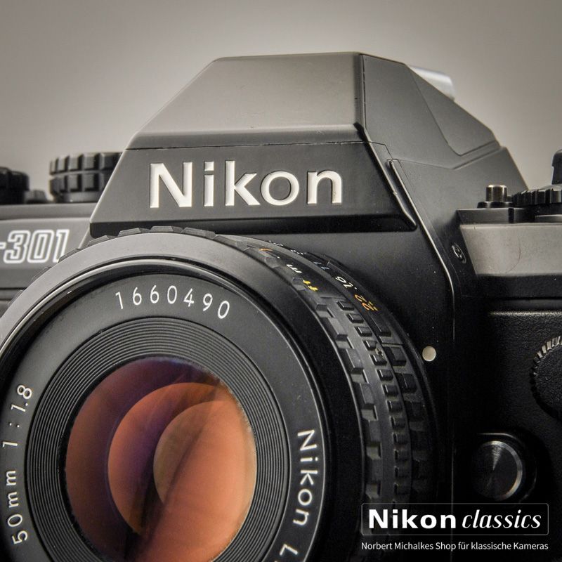 Nikon F301 with lens 50/1,8 AIS