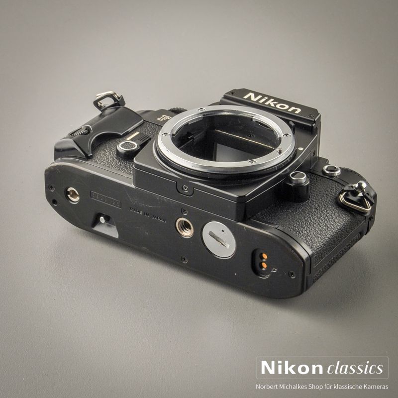 Nikon FG schwarz (Zustand A/A-)