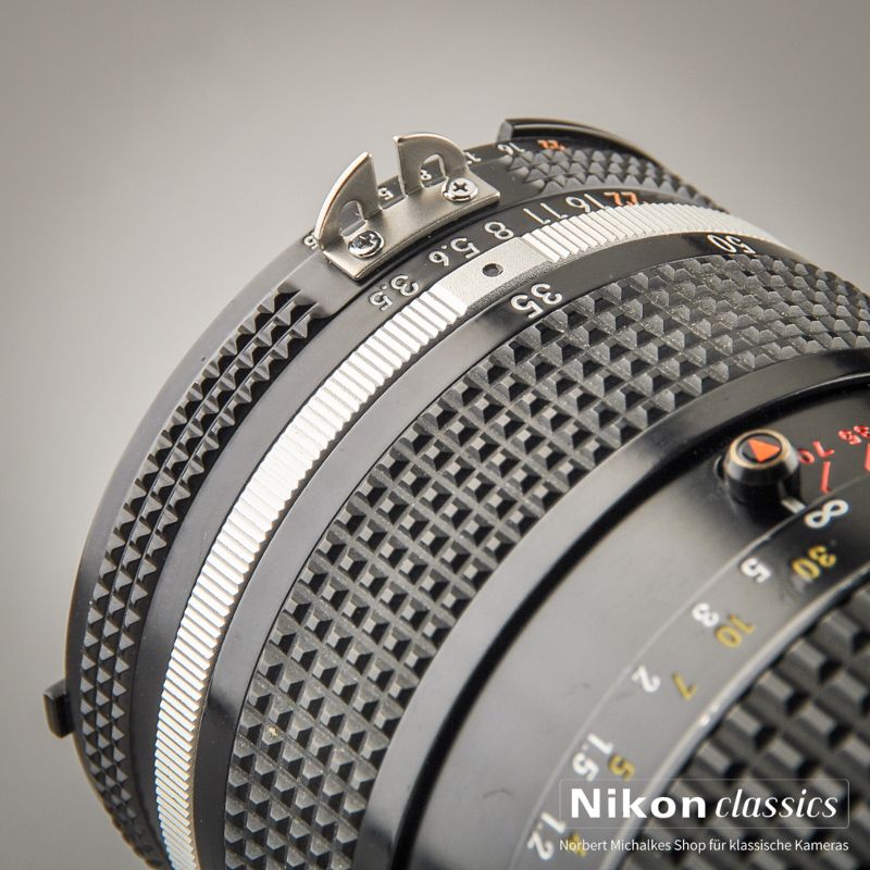 Nikon Zoom-Nikkor 35-70/3,5 AIS (Zustand A-)
