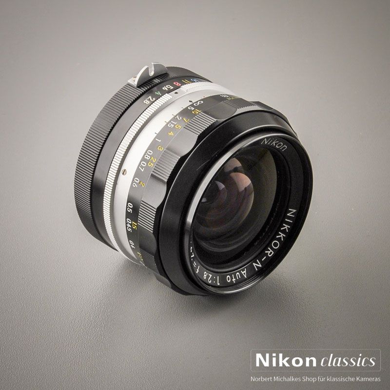 Nikon Nikkor-N 24/2,8 nonAI "Berg-und-Tal" (Zustand A/A-)
