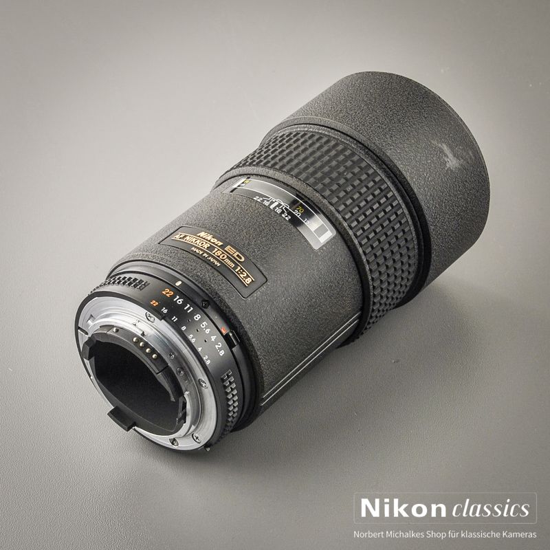 Nikon AF Nikkor 180/2,8 ED-IF (Zustand A/A-)