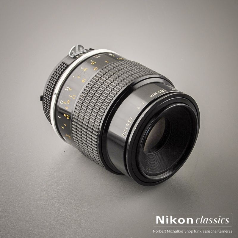 Nikon Micro-Nikkor 105/4 AI mit PN-11 (Zustand A-) OVP