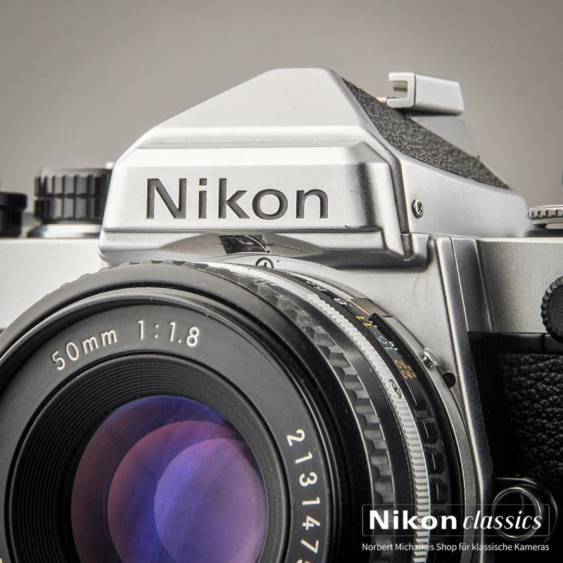 Nikon FE mit Nikon 50/1,8 Starter-Set