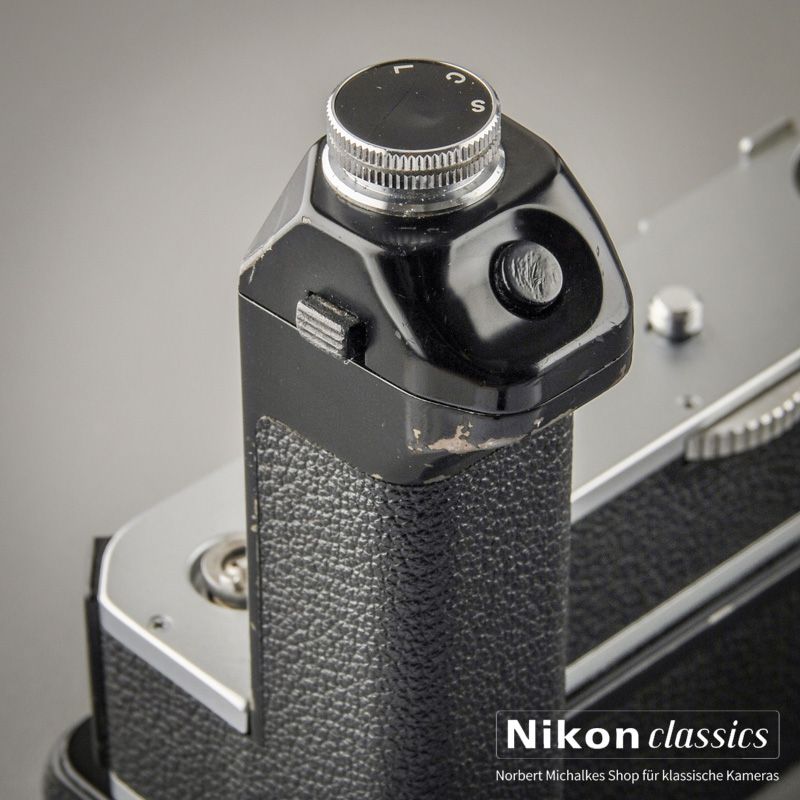 Nikon Motor Drive MD-2 mit MB-1 für F2 (Zustand A-/AB)