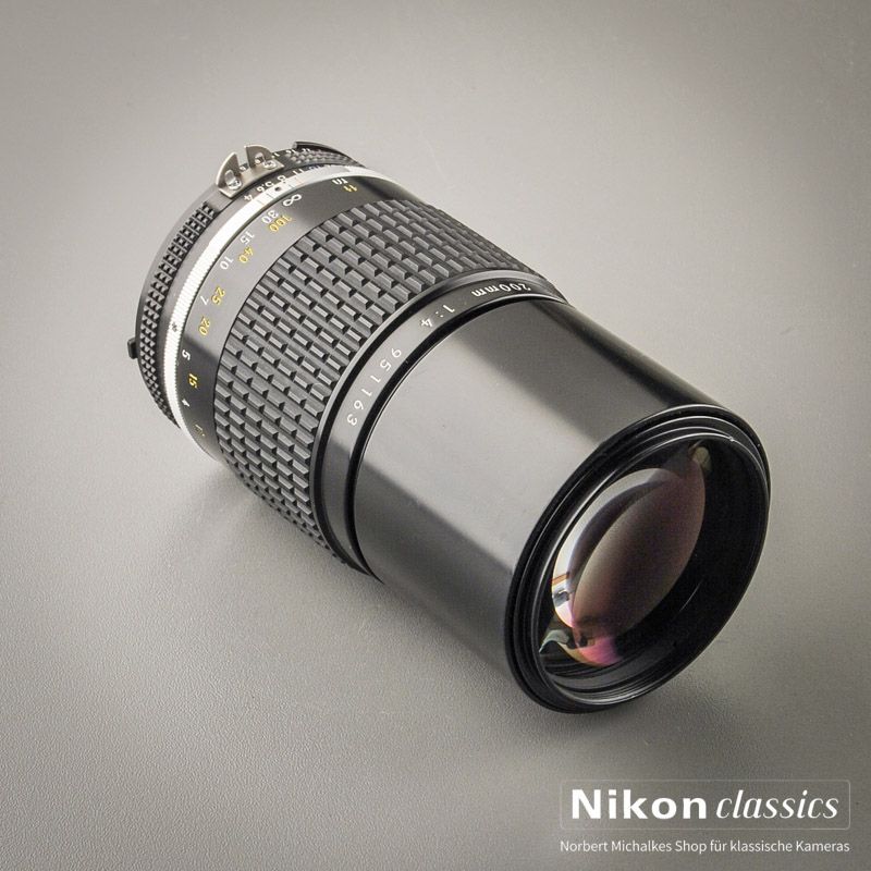 Nikon Nikkor 200/4 AIS (Condition A)