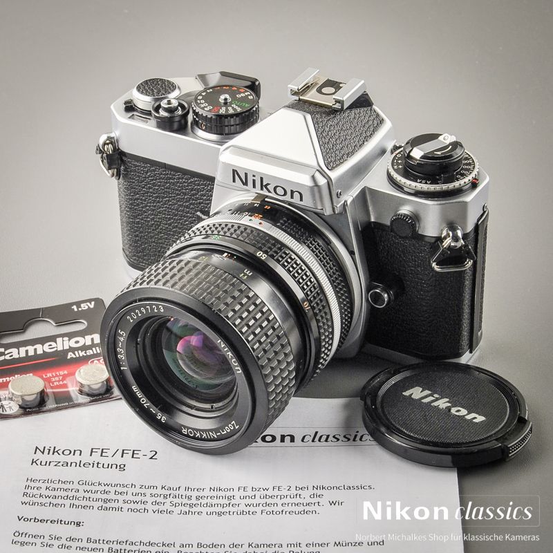 Nikon FE mit Zoom-Nikkor 35-70/3,3-4,5 Starter-Set