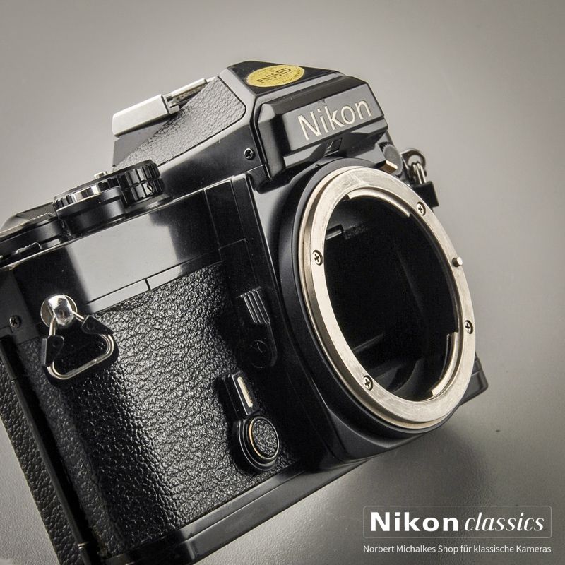 Nikon FE schwarz (Zustand A-/AB)