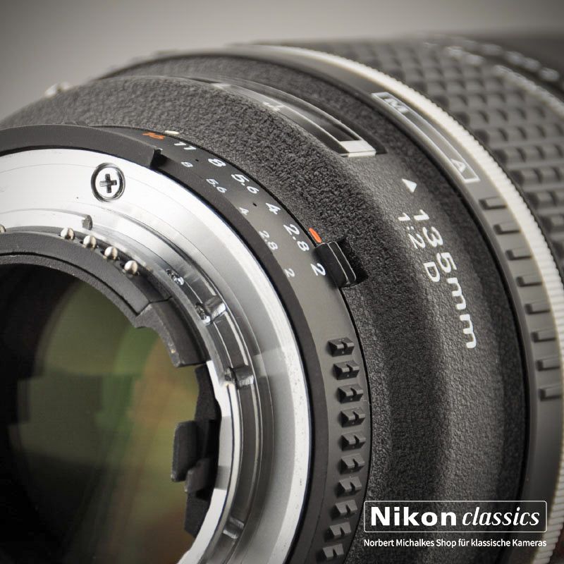 Nikon AF DC-Nikkor 135/2 (Zustand A+)