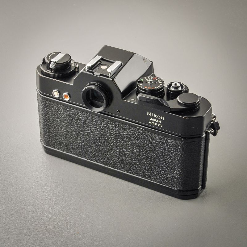 Nikkormat EL-W (Zustand A-)