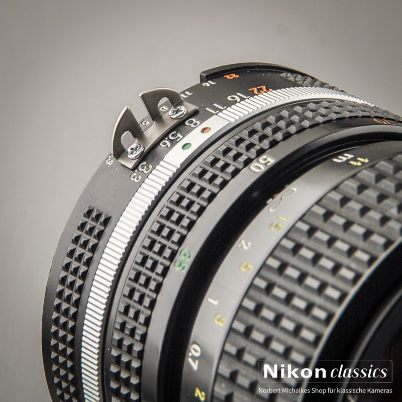 Nikon Zoom-Nikkor 35-70/3,3-4,5 AIS (Condition A)