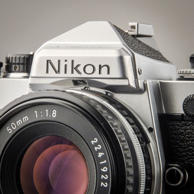 Nikon FE with Nikon 50/1,8 Starter-Set