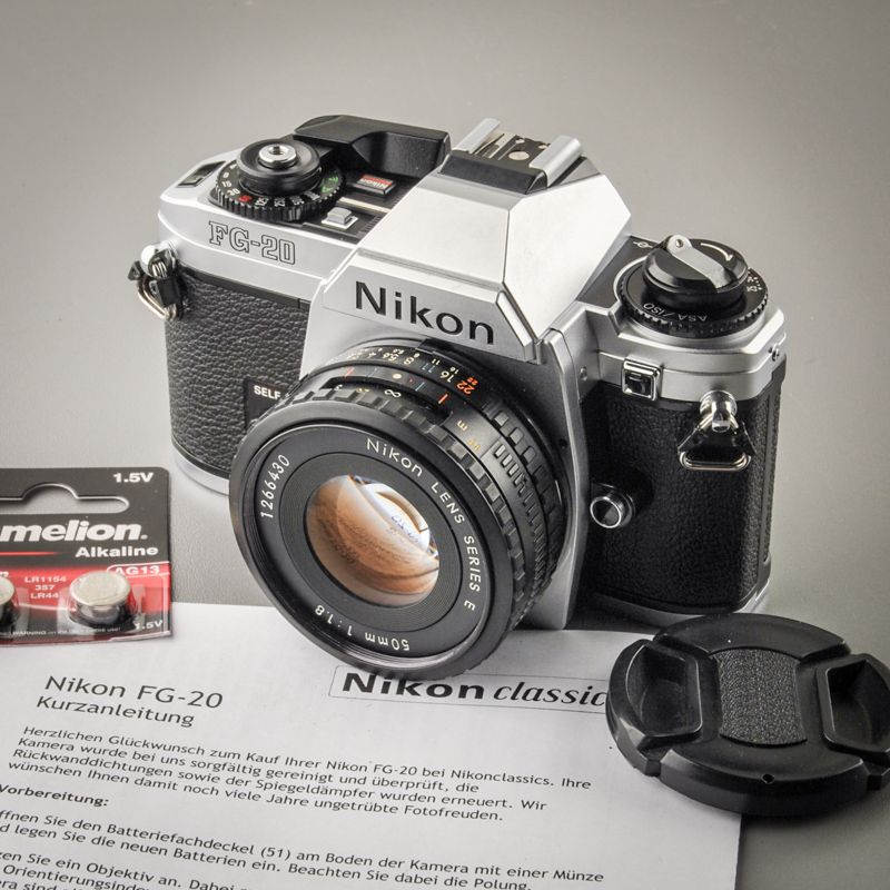 Nikon FG-20 with Nikon Lens 50/1,8 Starter Set