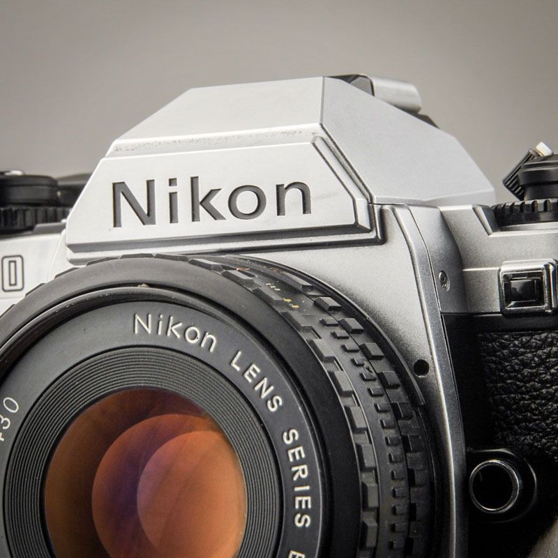 Nikon FG-20 with Nikon Lens 50/1,8 Starter Set