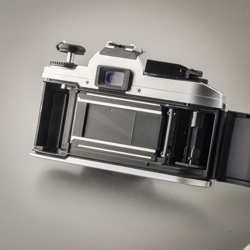 Nikon FG-20 with Nikon Lens 50/1,8 Starter Set