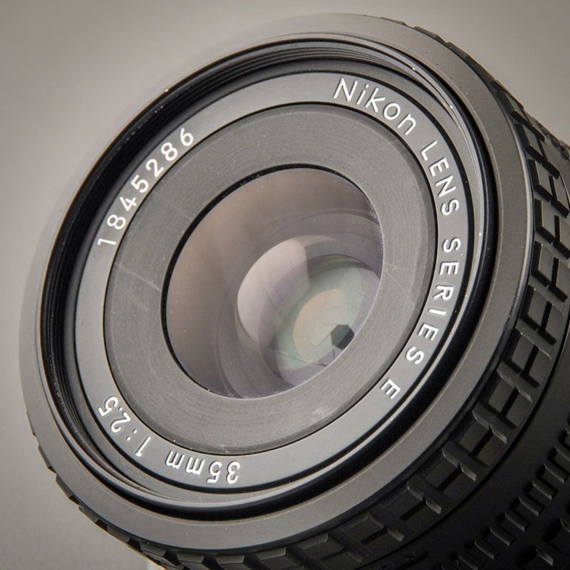 Nikon Series E 35/2,5 AIS (Zustand A/A-)