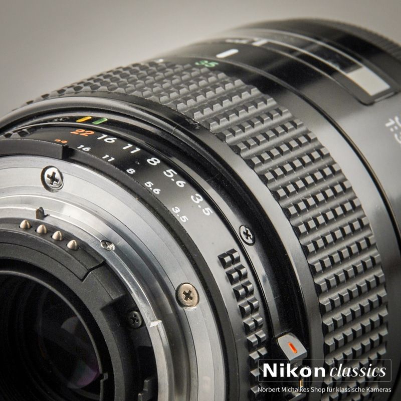 Nikon AF Zoom-Nikkor 35-105/3,5-4,5 (Zustand A/A-)
