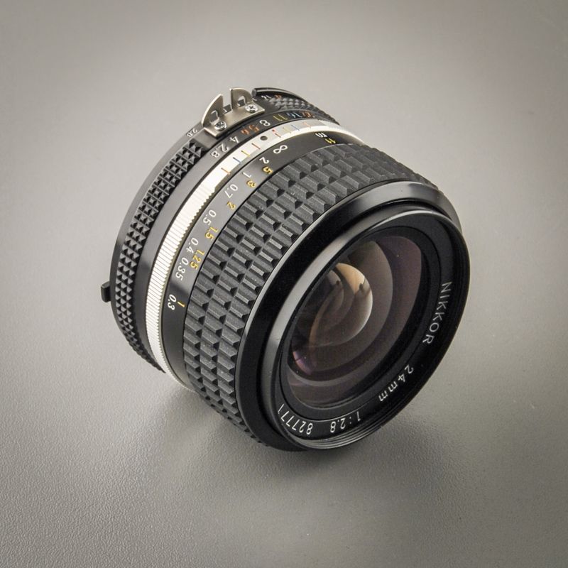 Nikon Nikkor 24/2,8 AIS (Zustand A)