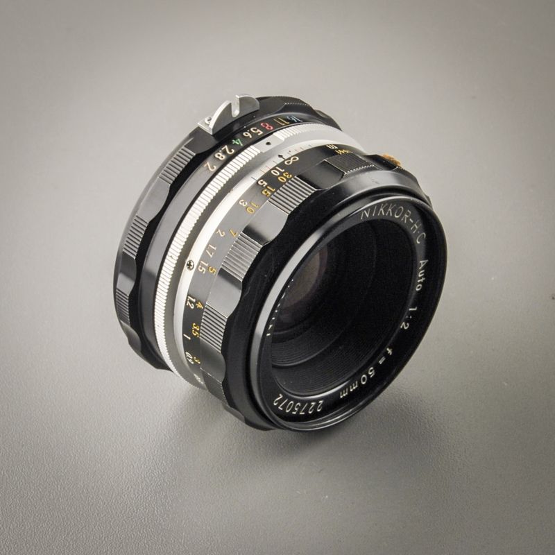 Nikon Nikkor-HC Auto nonAI 50/2,0 "Berg-und-Tal" (Zustand A/A-)