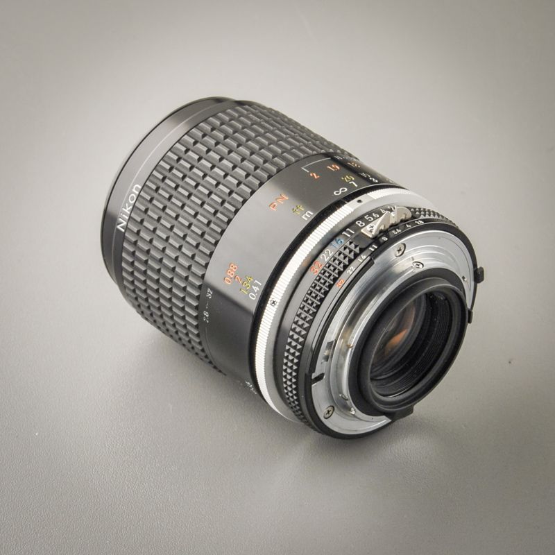 Nikon Micro-Nikkor 105/2,8 AIS (Zustand A)