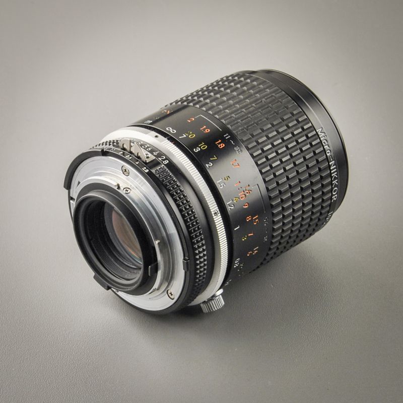 Nikon Micro-Nikkor 105/2,8 AIS (Zustand A)