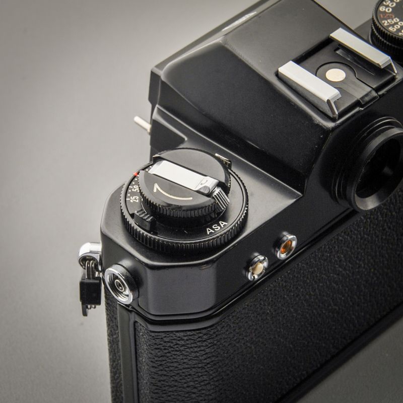 Nikkormat EL schwarz (Zustand A-)