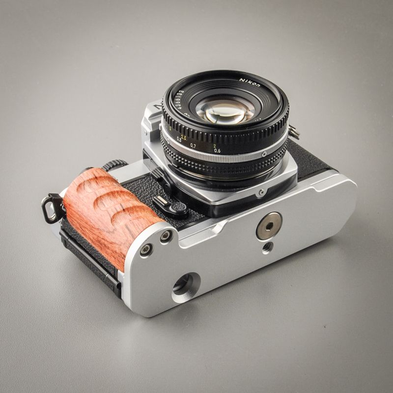 Nikon FM/FE-Series Handgrip with Arca Swiss Plate (new item)
