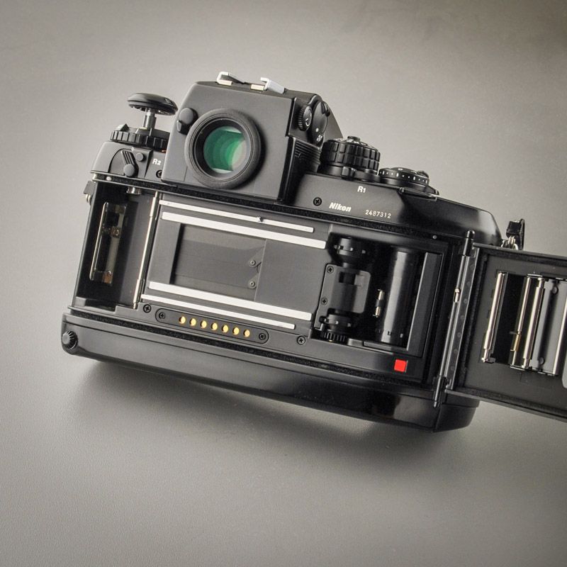 Nikon F4
