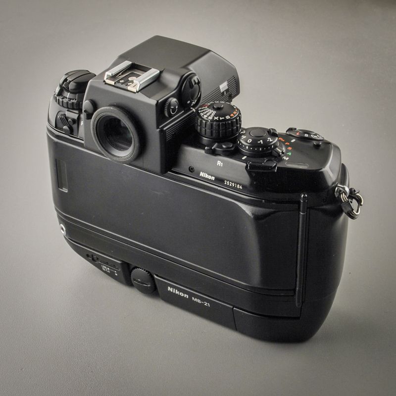 Nikon F4s (Condition A-)