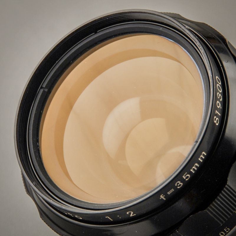 Nikon Nikkor-O Auto 35/2,0 nonAI "Berg-und-Tal" (Zustand A-)