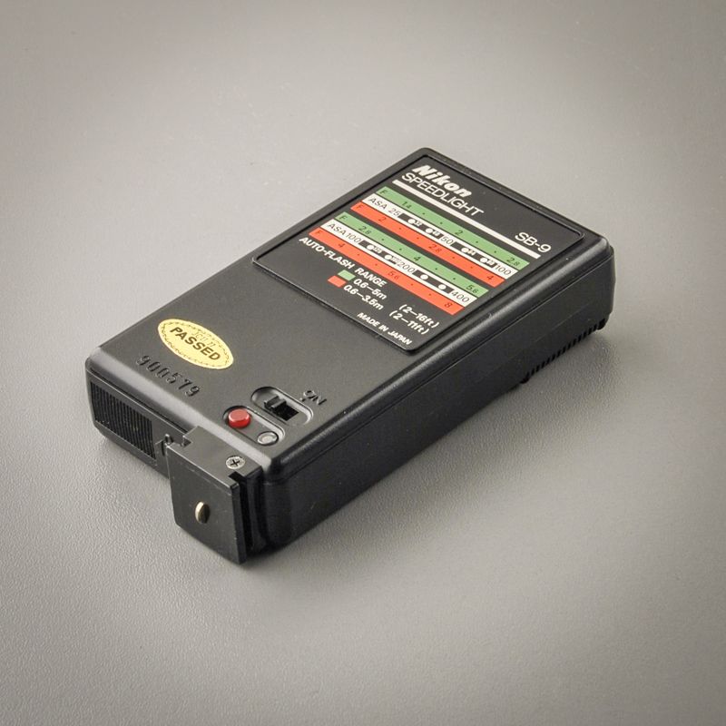 Nikon SB-9 Blitz