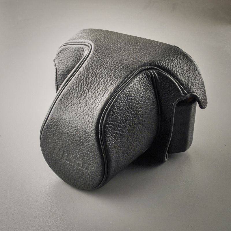 Leder-Bereitschaftstasche CF-1 für Nikon F2