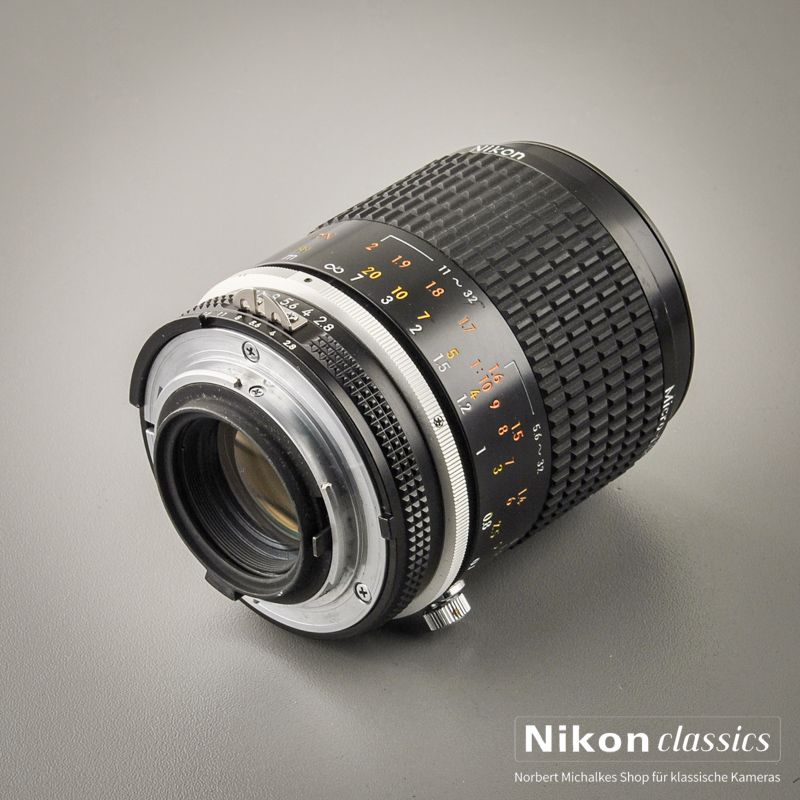 Nikon Micro-Nikkor 105/2,8 AIS (Condition A-/B)