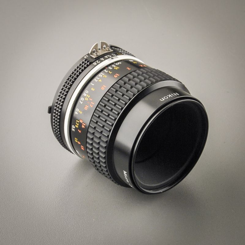 Nikon Micro-Nikkor 55/2,8 AIS (Zustand A)