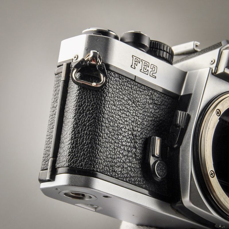 Nikon FE-2 (Zustand A-/AB)