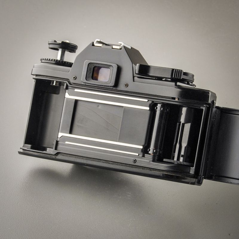 Nikon EM (Zustand A/A-)