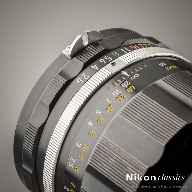 Nikon Nikkor-PC Auto 10,5/2,5 nonAI "Berg-und Tal" (Zustand A-)
