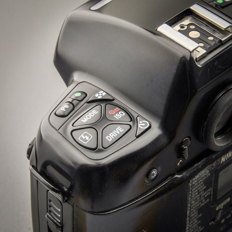 Nikon F90 mit MF-25 (Zustand A-)