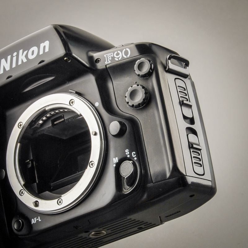 Nikon F90 mit MF-25 (Zustand A-)