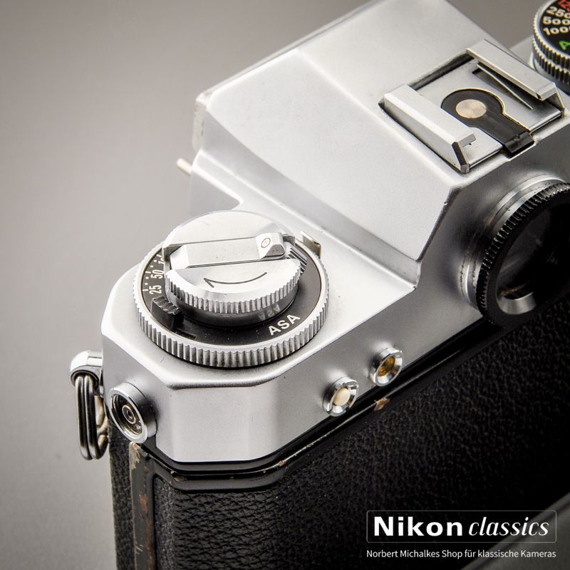 Nikkormat EL (Zustand A-/AB)