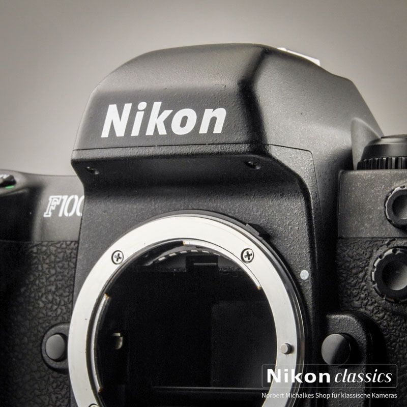 Nikon F100 (Zustand A/A-)