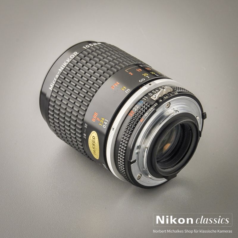 Nikon Micro-Nikkor 105/2,8 AIS (Zustand A/A-)