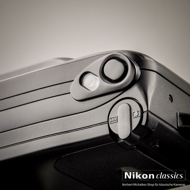 Nikon Zoom 60