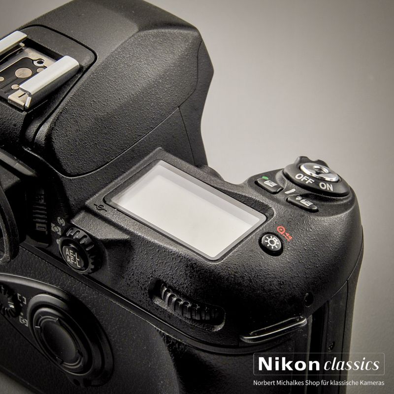 Nikon F80 (Zustand A/A-)