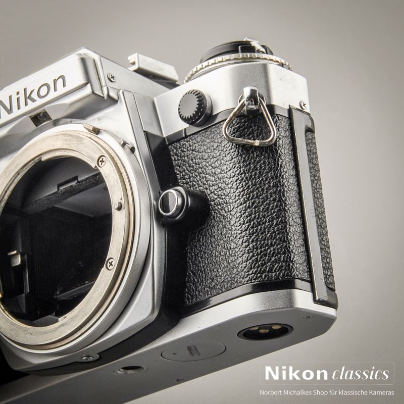 Nikon FE (Zustand A/A-)