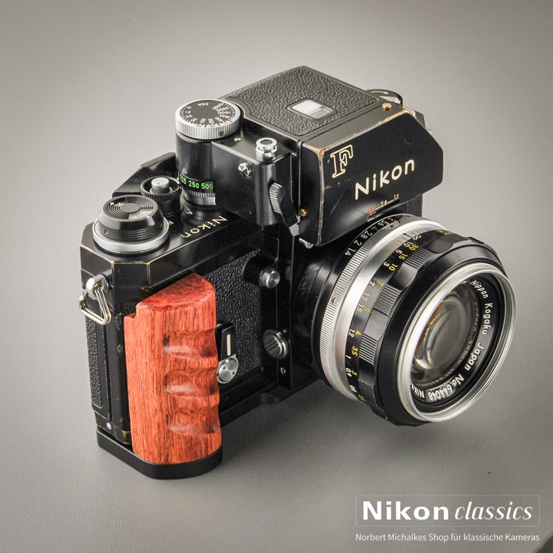 Handgriff für Nikon F mit Arca Swiss Stativplatte, schwarz (Neuware)