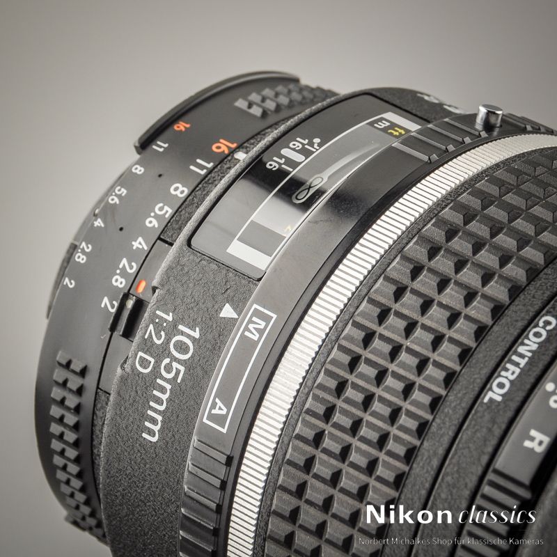 Nikon AF-D DC-Nikkor 105/2 (Condition A/A-)