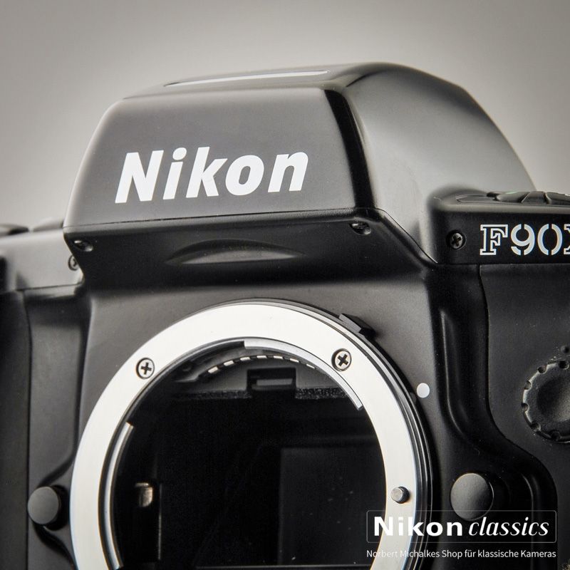 Nikon F90x (Condition A/A-)