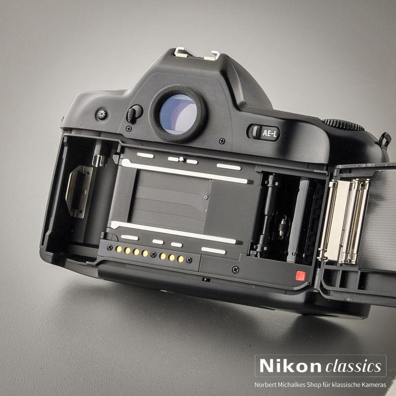 Nikon F90x (Condition A/A-)